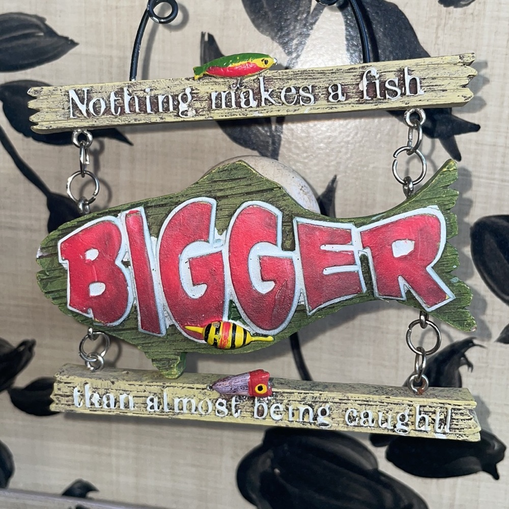 💚Ornament for the Fishing fan .